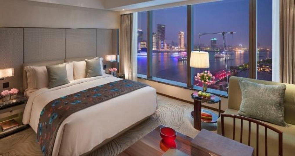 Mandarin Oriental Pudong, Hotel