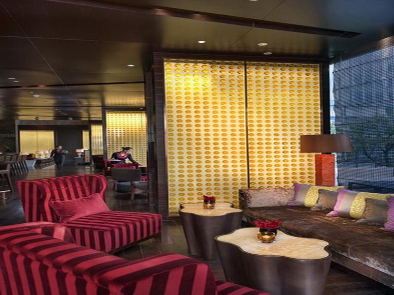 Mandarin Oriental Pudong, Hotel